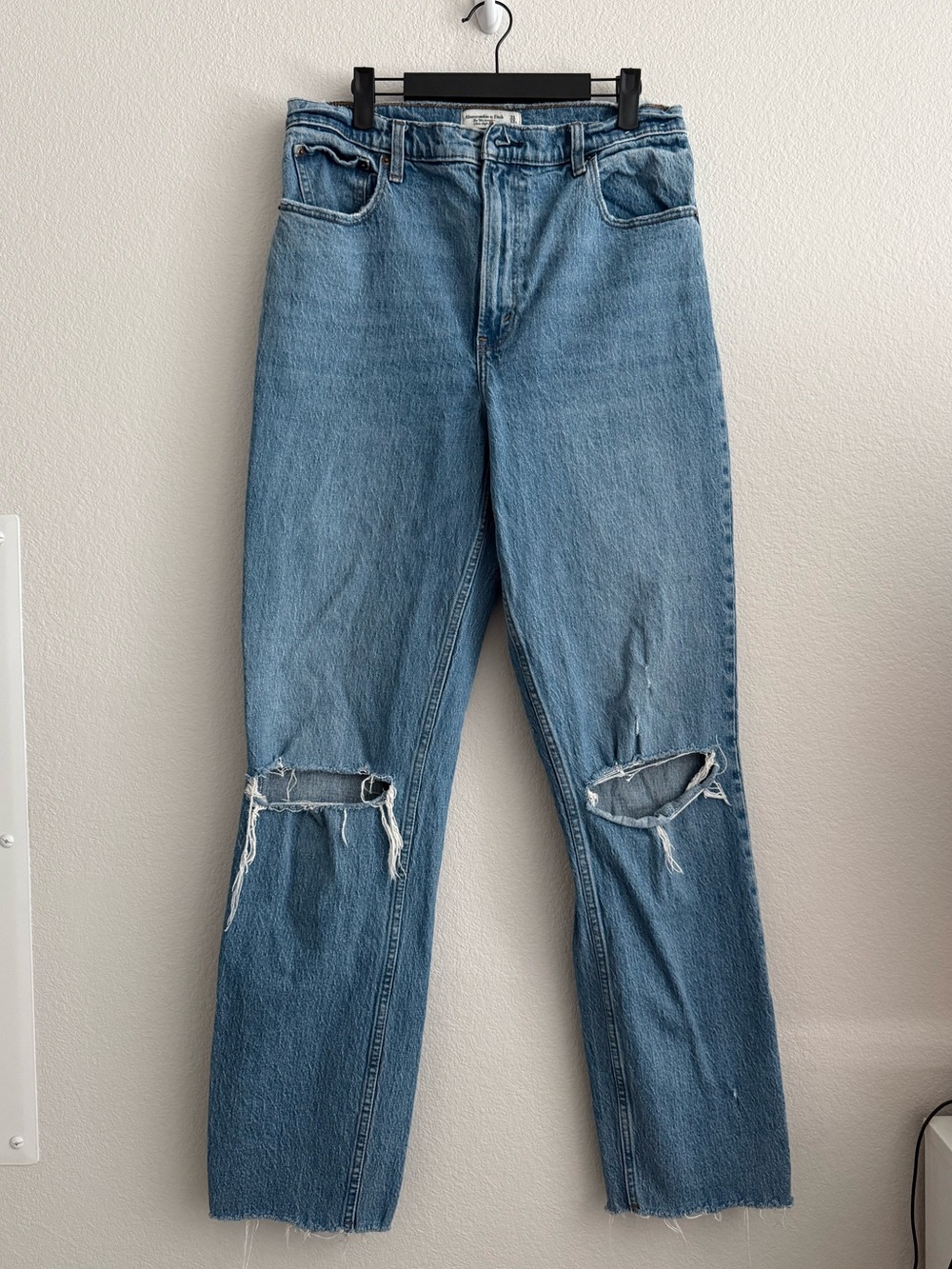 Abercrombie Curve Love Ultra High Rise 90’s Straight